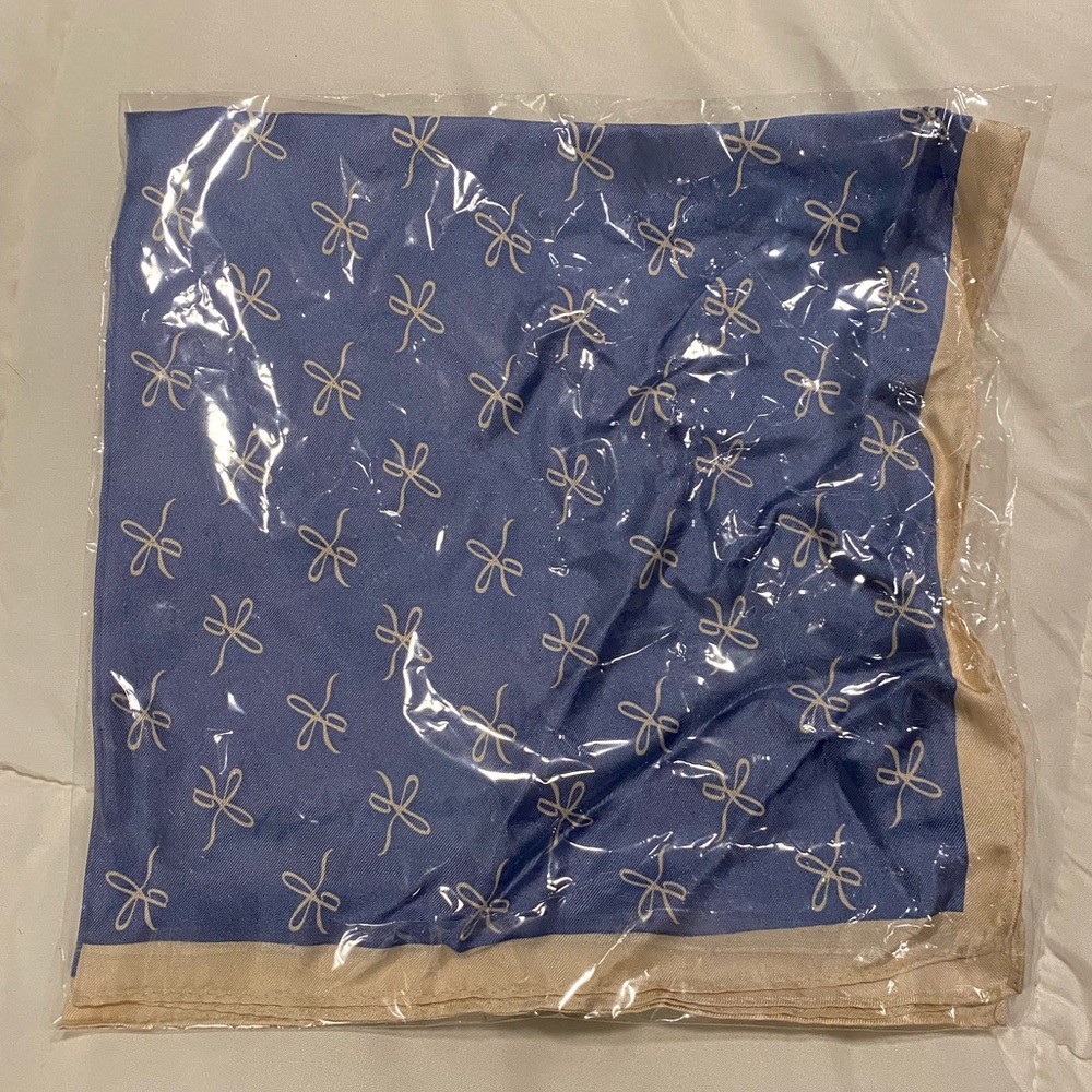 Gal Meets Glam blue logo scarf